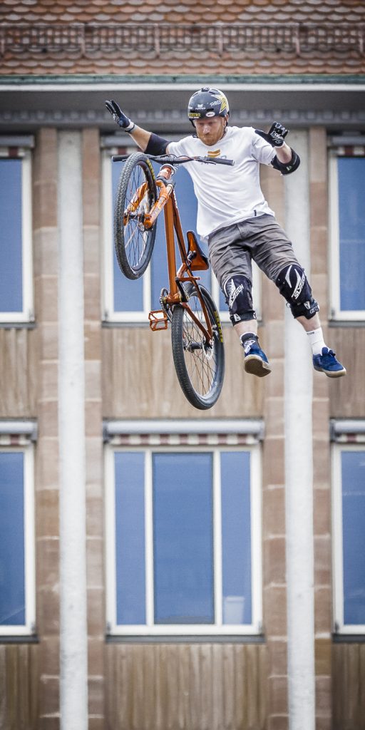 Jump Red Bull District Ride 2017