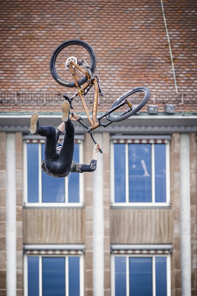 Flying Red Bull District Ride 2017